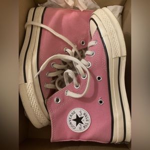 All stars pink shoe with box